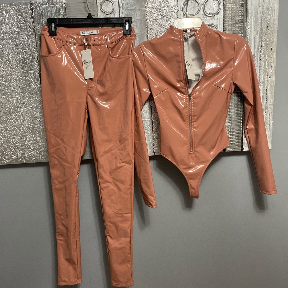 Gsuwoo Shop So Real Latex long sleeve bodysuit and pants set